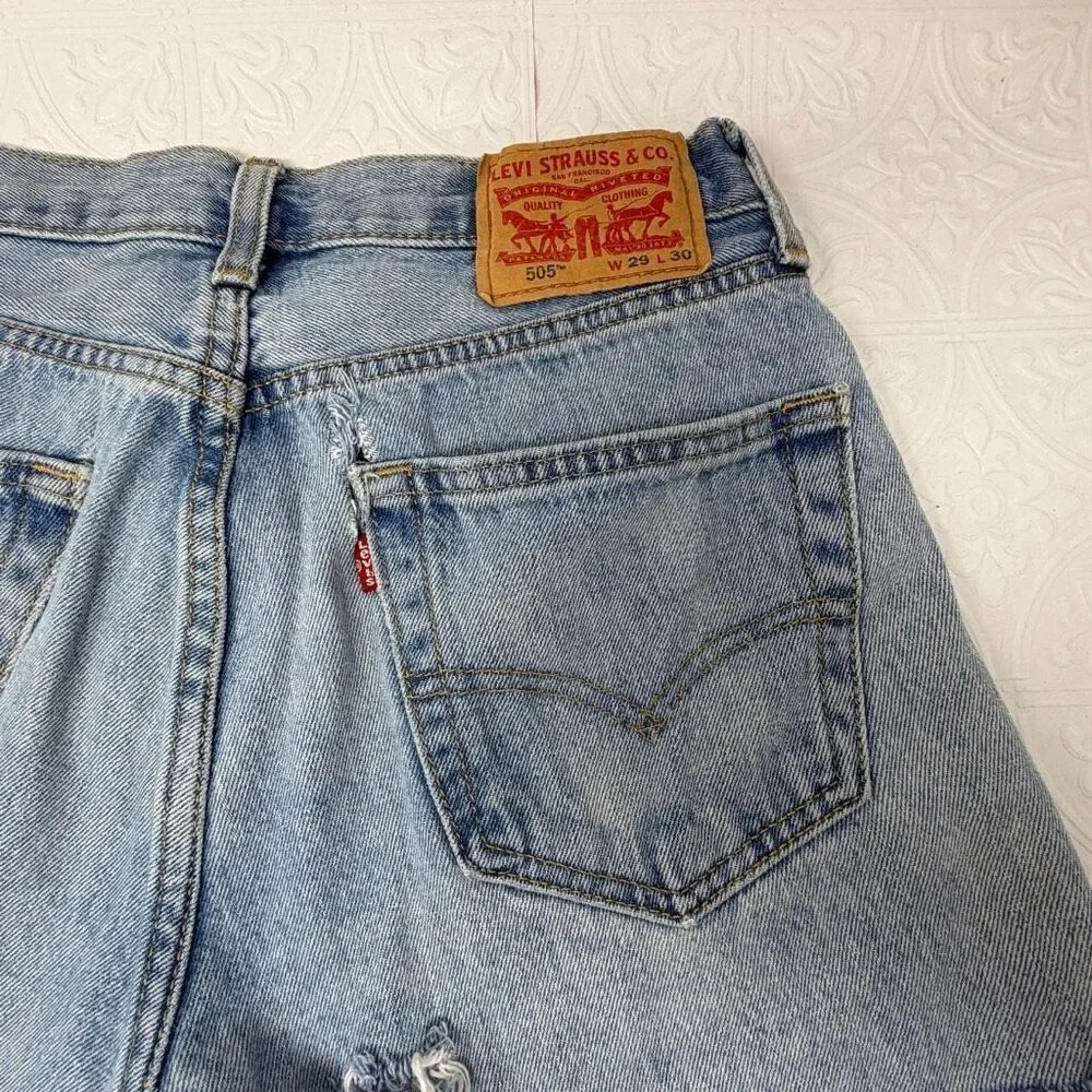 Levi’s Blue Distressed Mid Rise 505 Cut Off Frayed Denim Shorts Size 29x30